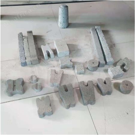 小型水泥砖机磨具 多用途移动水泥砖机 全自动3-15液压砖机
