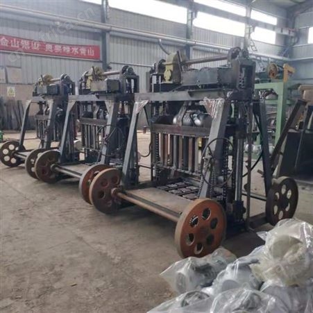 出口加纳砌块机 价格便宜移动砖机 一机多用免烧打砖机