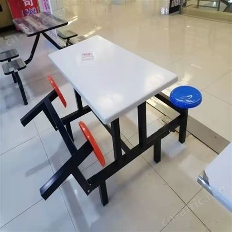 快餐店简约餐桌椅 员工食堂餐桌椅组合 定制餐桌椅厂家 旭峰家具 现货供应