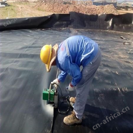 恒瑞通防水板厂家定制 石油油井hdpe土工膜 垃圾填埋场用高密度聚乙烯土工膜