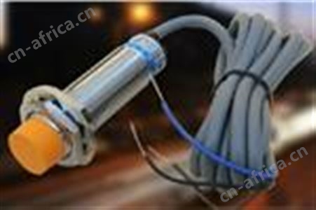 电容式接近开关DC10V-30VPNP常开TB-M30-15N-DR