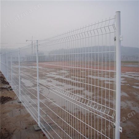 球场围栏 公路护栏网 安平厂家