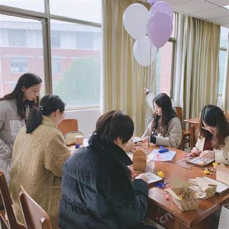 武汉干花相框DIY 汉阳干花相框DIY 武昌干花相框DIY 楼盘干花相框DIY 团队干花相框DIY