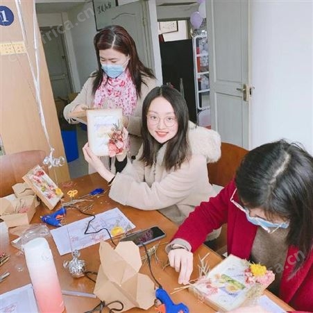 武汉干花相框DIY 汉阳干花相框DIY 武昌干花相框DIY 楼盘干花相框DIY 团队干花相框DIY