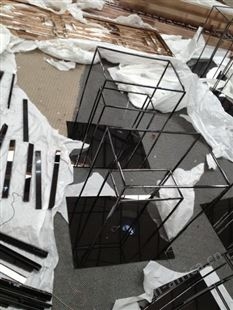 厂家定制服装店不锈钢鞋帽展示柜  不锈钢钛金靠墙立式展柜 睡衣展柜
