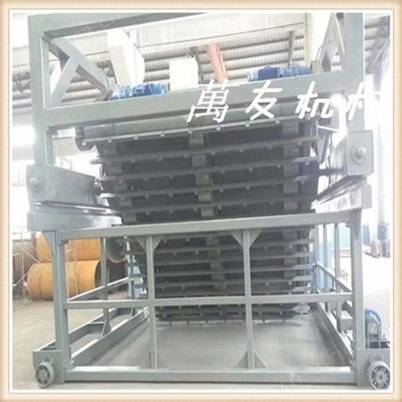 污泥翻堆机 牛粪翻堆机 链板翻堆机价格 稻壳翻堆机 树枝树叶翻堆机