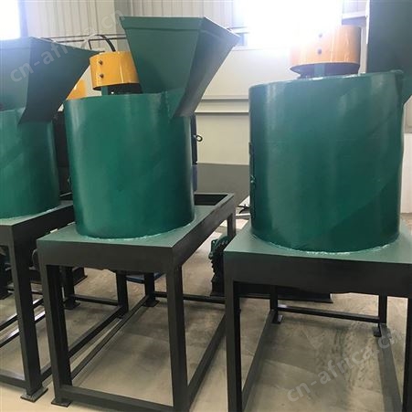 复合肥成套生产线设备立式物料粉碎机 动物块状粪便打粉机