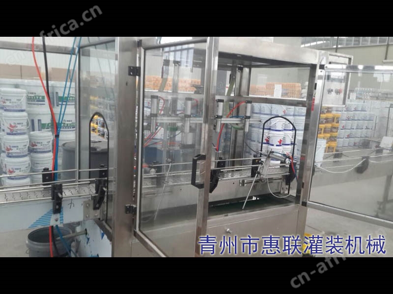 全自动车用尿素灌装机