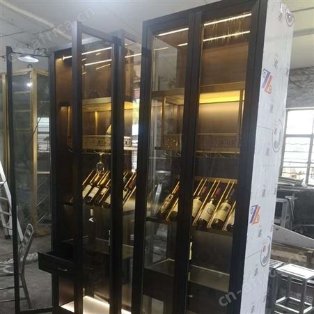 十多年老师傅酒柜厂家 常温不锈钢钛金酒架 全国物流发货