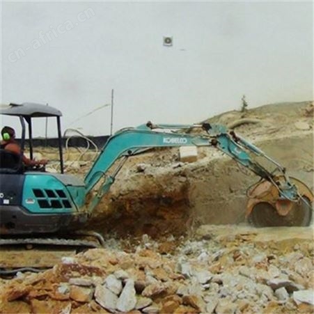 湖北武汉挖掘机改装圆盘锯 液压岩石锯 鲁巨山专业品质