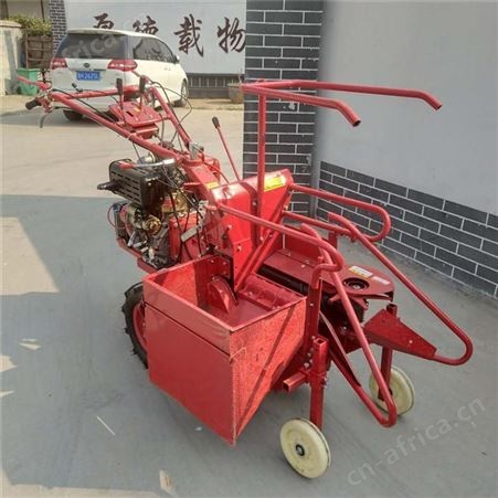 柴油自走式玉米收获机 玉米脱皮收割机 带扒皮玉米秸秆回收机
