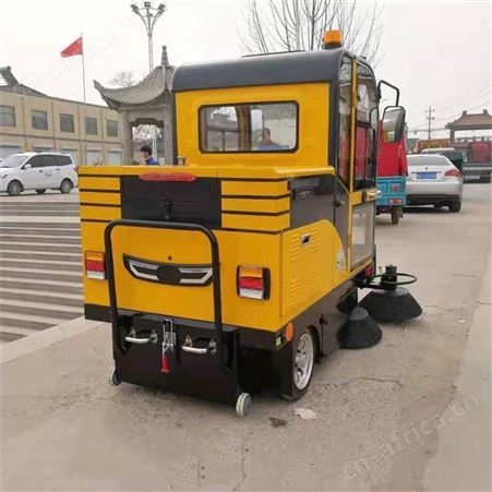 多功能电动清扫车 道路养护扫地车 体积小巧轻便灵活