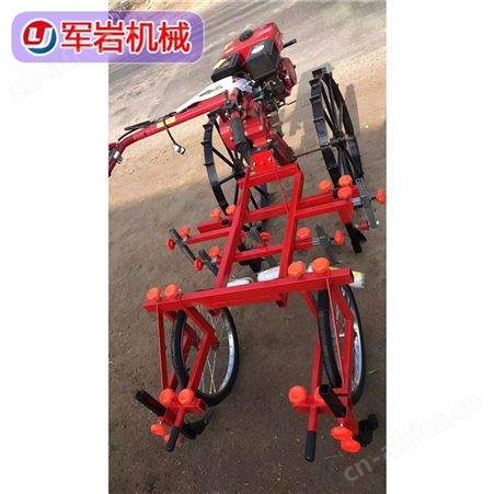 红薯起垄覆膜机  2020新款军岩机械出品 马铃薯地膜覆盖机 小型自走式覆膜机