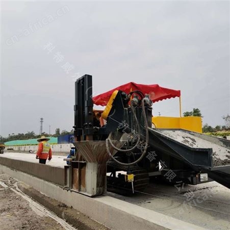 多功能防撞墙滑模机 多功能边坡成型机