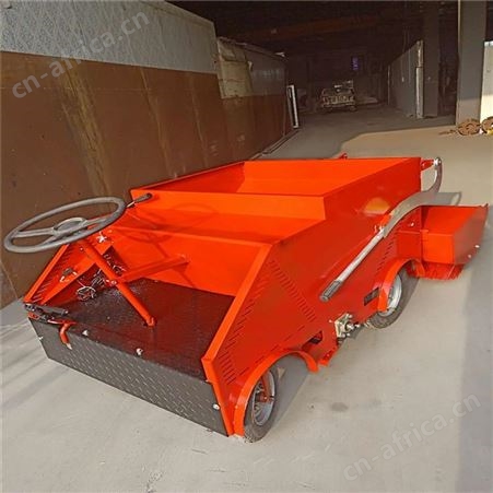 汇鑫生产草坪充沙刷草填充机 驾驶式充砂车 操控式校园梳草充沙车